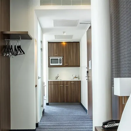 Express Arena Towers By Ihg Amszterdam