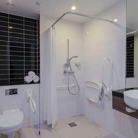 Express Arena Towers By Ihg 3*