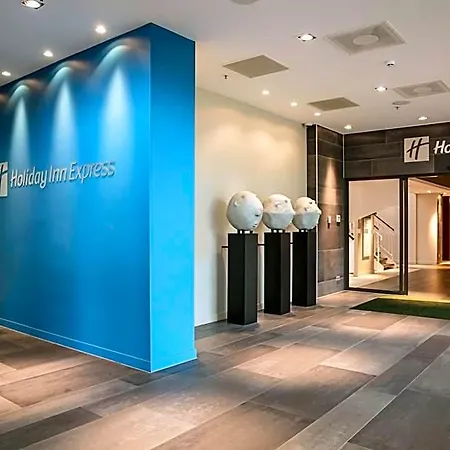 Express Arena Towers By Ihg Hotel