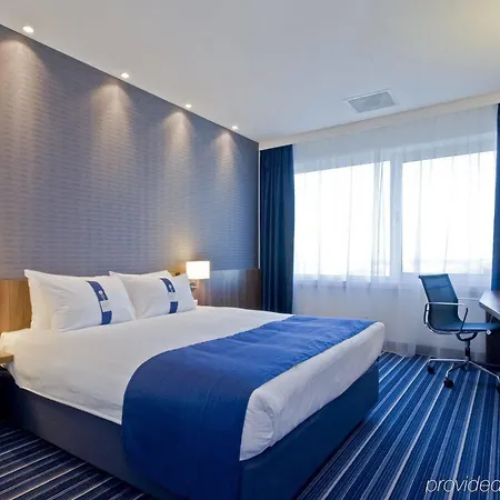 Express Arena Towers By Ihg Hotel 3*