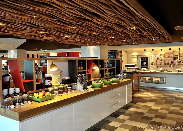 Express Arena Towers By Ihg Отель 3*