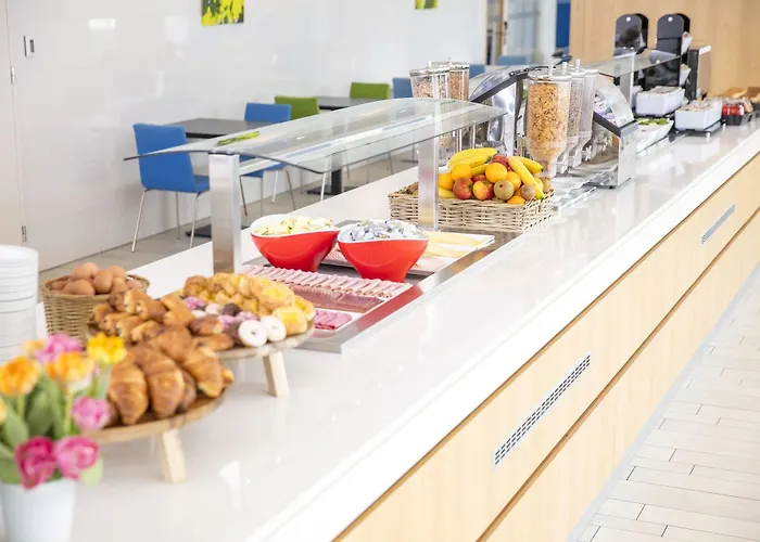 Express Arena Towers By Ihg Hotel 3*